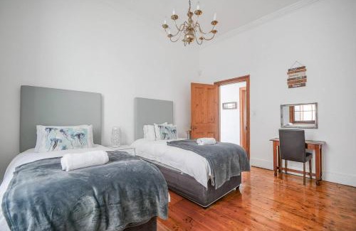 Kalk Bay Apartment | Oceanfront Penthouse