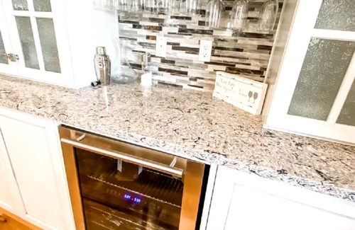 Oak Harbor House | Oceanfront Retreat w/Hot Tub, Game Room & Views – Sleeps 12