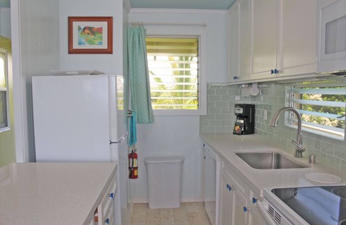 Wailua Condo | Oceanfront Studio with Panoramic Views - Kapa'a Sands 09