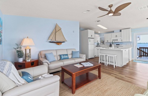 Cutthroat Harbor Estates House | Oceanfront w/stunning open water views and a 60-foot dock! 30 mins to Key West!