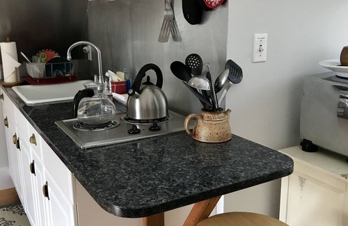 West Bath Apartment | OCEANFRONT WITH DOCK - nBRUNSWICK, BATH, MIDCOAST REGION nDog friendly