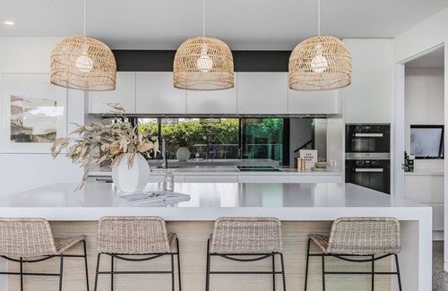 Casuarina House | Oceans Echo - Beachfront luxury holiday home