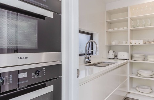 Casuarina House | Oceans Echo - Beachfront luxury holiday home