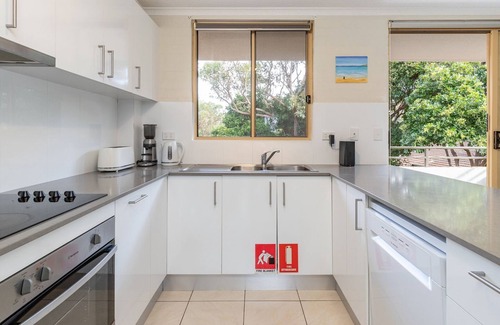 Boomerang Beach Apartment | Oceanside 17 - Breezes