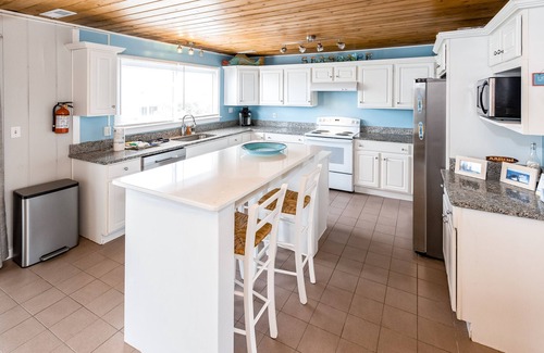 Sandbridge House | Oceanside beach house with private hot tub & pool, spacious deck, games, W/D, AC