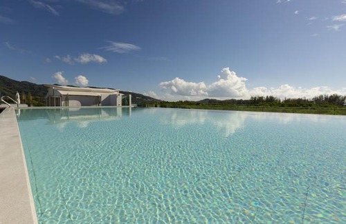 Bang Tao Apartment | Oceanstone by Holy Cow 510