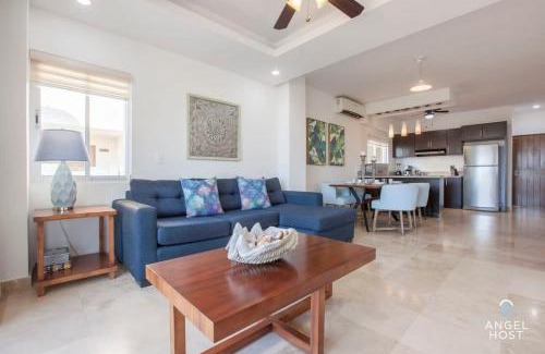 Esterito Apartment | Oceanview Balcony RoofPool Steps to Malecón