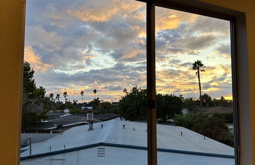 Fire Mountain House | Oceanview Beach Getaway