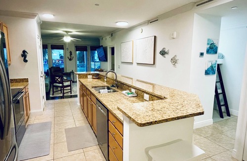 Mexico Beach Condo | OceanView Condo with Pool and Hot Tub