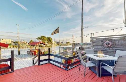 Bowers Beach House | Oceanview Riverfront retreat w/hot tub and private dock! - 10 min from DE Turf