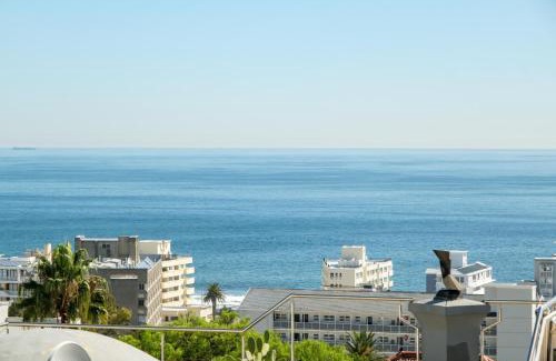 Sea Point Apartment | Oceanview Secure 3bed Apt Sea Point Marlo Breeze