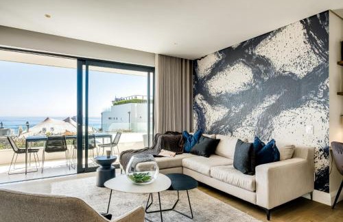 Sea Point Apartment | Oceanview Secure 3bed Apt Sea Point Marlo Breeze