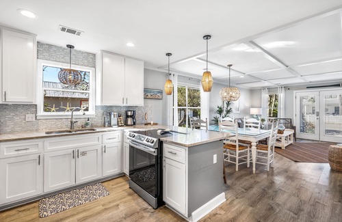 Clipper Cove House | Oct-Dec Reduced!*Private Pool*Firepit*Beach Svc!