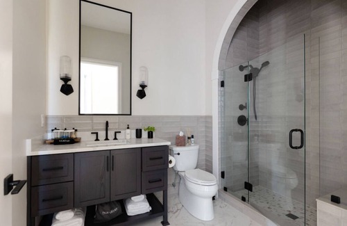 Buechel Hotel | Odd Bird at The Purple Martin! 2 beds and 2 full baths in Norton Commons