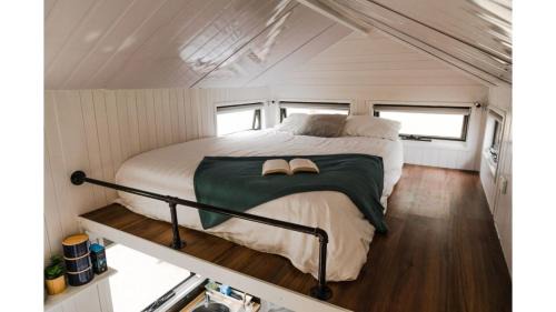 Cessnock House | Odyssean Tiny House B by Tiny Away