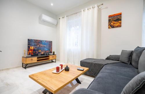 Dafni-Ymittos Villa | Odysseas Palace in Athens