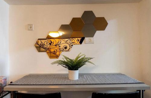 Jaffa Apartment | Ofek's place - NOGA