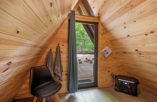 Hartford Cabin | Off-Grid Mini A-Frame in Hartford, TN- Cabin Q