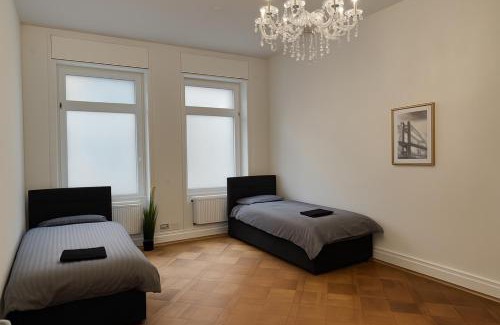 Offenbach am Main Apartment | Offenbach 200m2 12 Personen O1