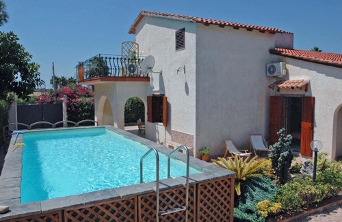 Ognina Villa | Ognina Villa Sleeps 8 Pool Air Con WiFi
