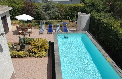 Ognina Villa | Ognina Villa Sleeps 8 Pool Air Con WiFi