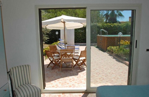 Ognina Villa | Ognina Villa Sleeps 8 Pool Air Con WiFi