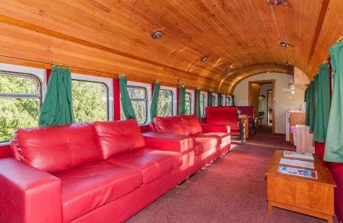 Ohakune House | Ohakune Train Stay - Carriage A