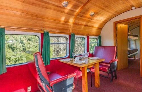 Ohakune House | Ohakune Train Stay - Carriage A