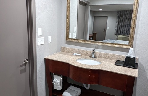 Central Oklahoma City Hotel | OKC Hotel