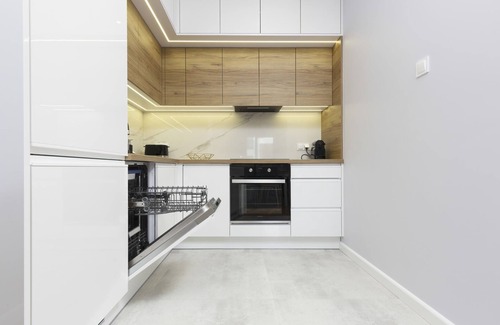 Praga Apartment | Okrzei 12 Warsaw | Stylish Prestige Apartment with Parking