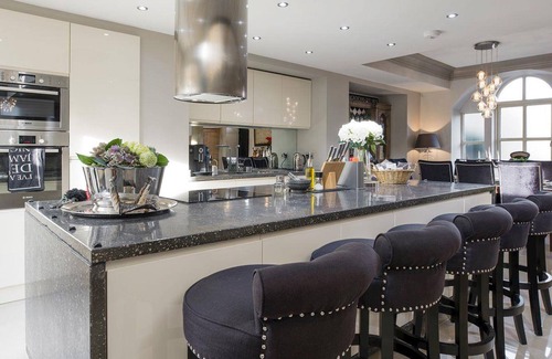 Barnoldswick Cottage | OLD CHAPEL HOUSE, family friendly, with a garden in Barnoldswick