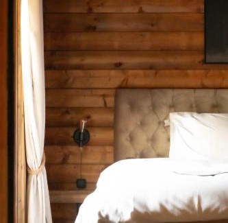 Mierlo Ski Chalet | Old Deer Lodge by Neeltje Soet