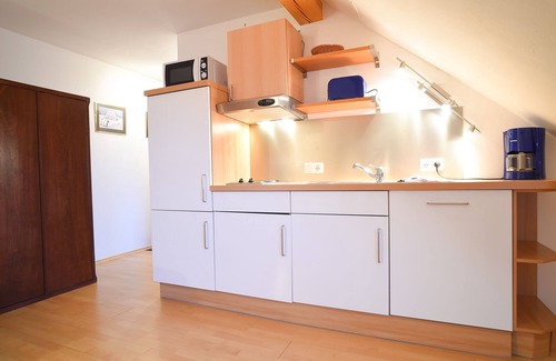 Niederberndorf Apartment | Old farmhouse - attic room on the left