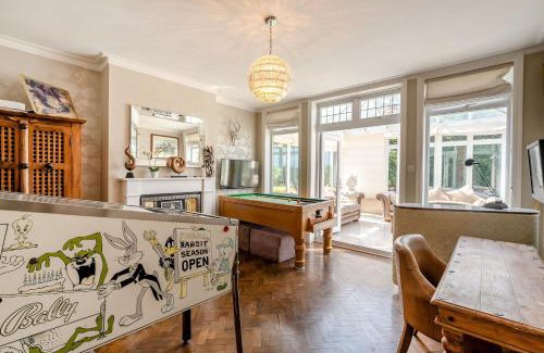 Maidstone House | Old Lakenham by Group Retreats