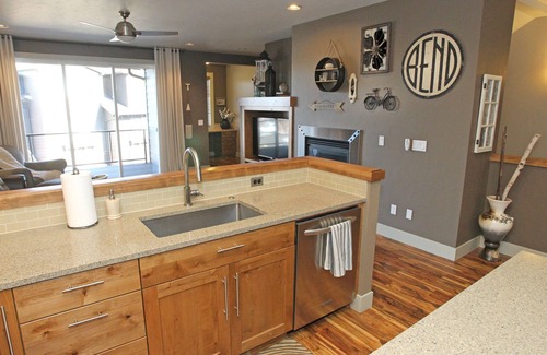 Southern Crossing House | Old Mill Getaway at Deschutes Landing