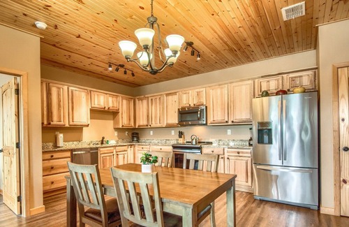 Gruene Condo | Old Mills Resort OM A15 3 Bedroom Condo by Redawning