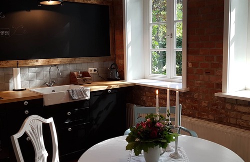 Lachendorf Apartment | Old school Jarnsen classroom