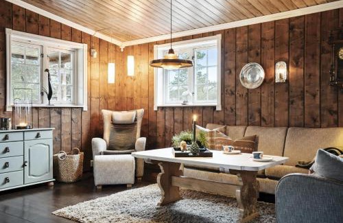 Orkdal House | Old Swiss Hotel Charm In Seljestad