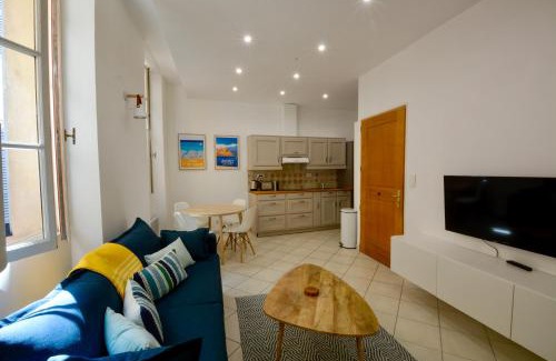 Antibes Old Town Apartment | Old Town Antibes Apartment