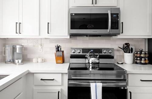 Casa Granada Townhouses House | Old Town Elegance by Good Life|BBQ|AC|Dog-Friendly