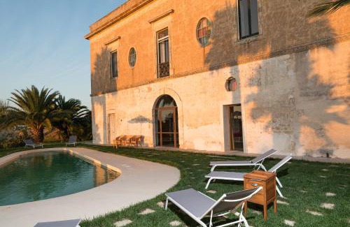 Cutrofiano Villa | Old Villas Greco 1888 luxury swimming pool