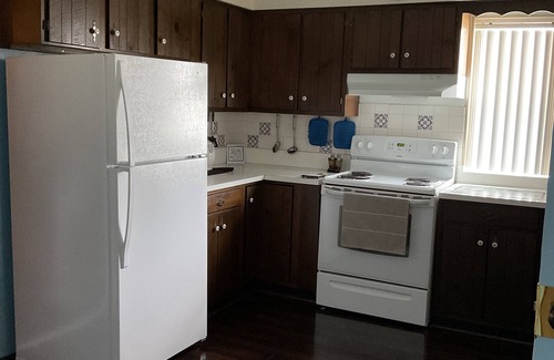 Seligman House | OLD WEST HIDEOUT - Large 2 Bedroom, One Block from Historic Route 66!