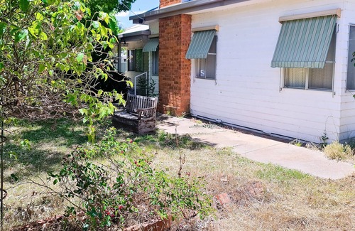 Swan Hill House | older style home, suits the budget conscious and tradies.