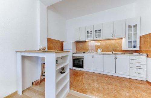 Dobra Voda Apartment | Olive Branch 1bd Apartment Dobra Voda