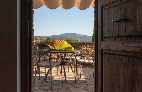 Panicale Apartment | Olive Branch Apt In Farmhouse With Pool, Panicale, Italy