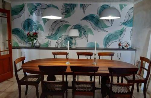 Paternoster House | Olive Tree Cottage