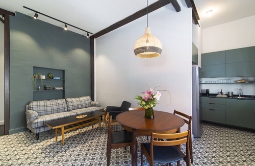 Neve Tzedek Hotel | Oliver