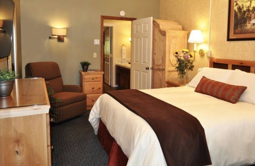 Olympic Valley Resort | Olympic Village Inn 1 Bedroom Sleeps 4