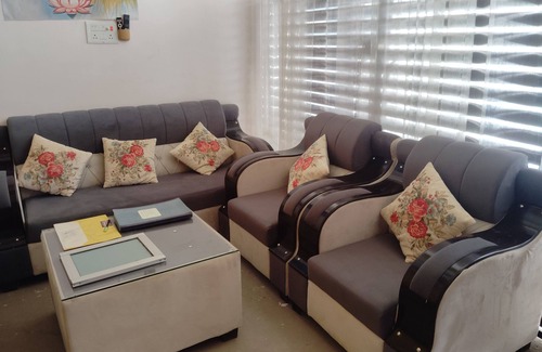 Ayodhya House | Om Sadan Guest House Ayodhya Dhaam - Centrally Located Guest House In Holy City