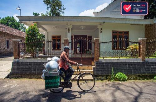 Banjarasri Villa | Omah Etam Villa